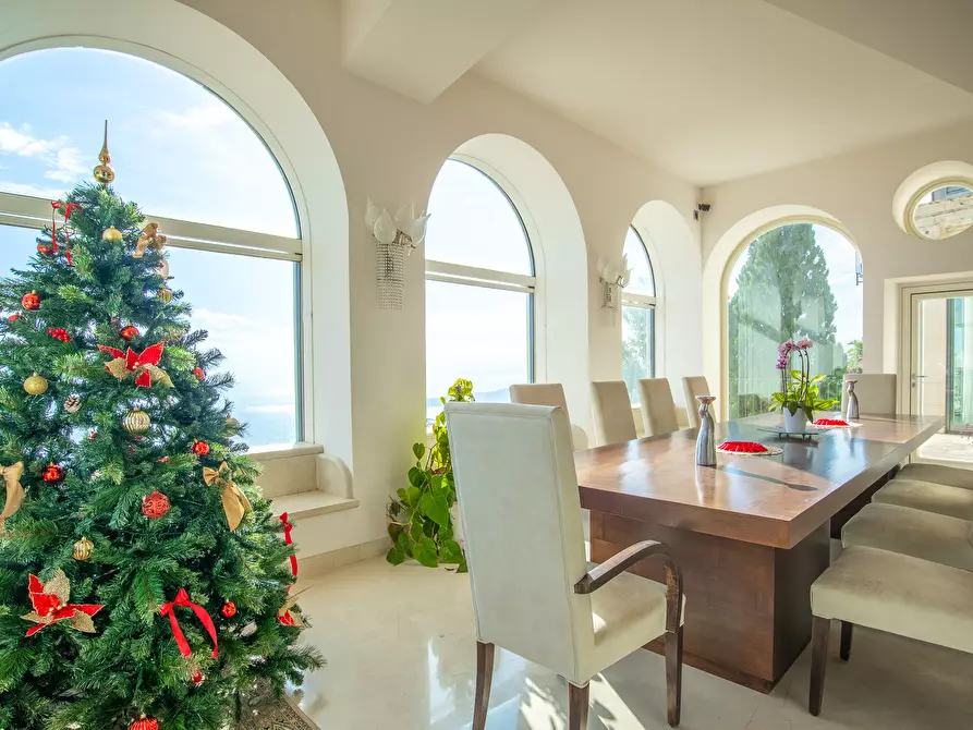 Immagine 21 di Villa in vendita  in Salita Giafari 25 a Taormina