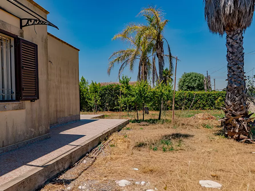 Immagine 33 di Villa in vendita  in Via Olindo Marinelli 66 a Siracusa