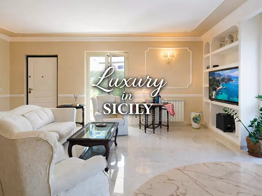 Immagine 35 di Villa in vendita  in Contrada Mastrissa a Taormina