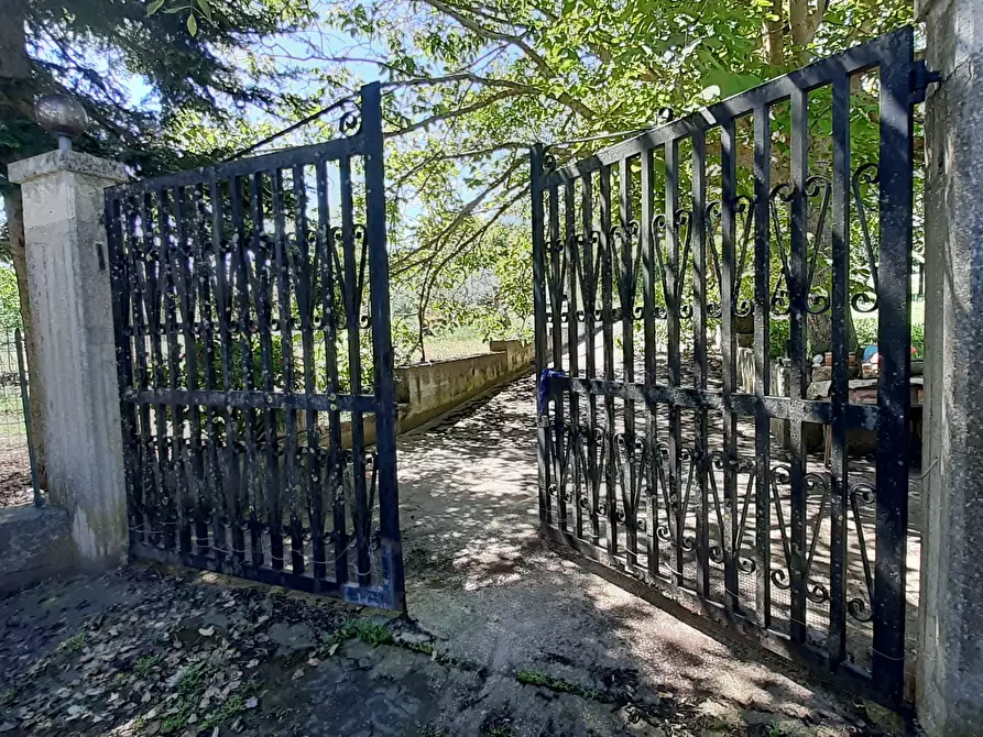 Immagine 2 di Rustico / casale in vendita  in Strada Provinciale 24 21 a Noto