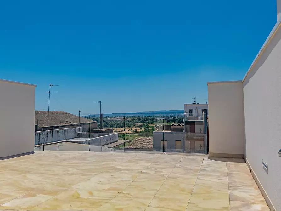 Immagine 5 di Casa indipendente in vendita  in Corso Vittorio Emanuele 456 a Floridia