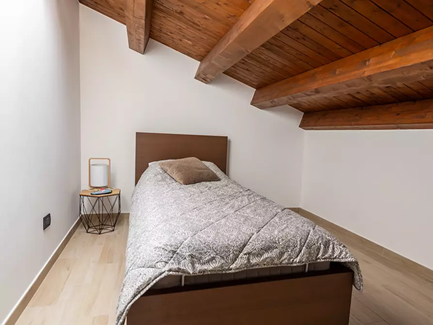 Immagine 110 di Villa in vendita  in Via Vincenzo Bellini 163 a Piedimonte Etneo