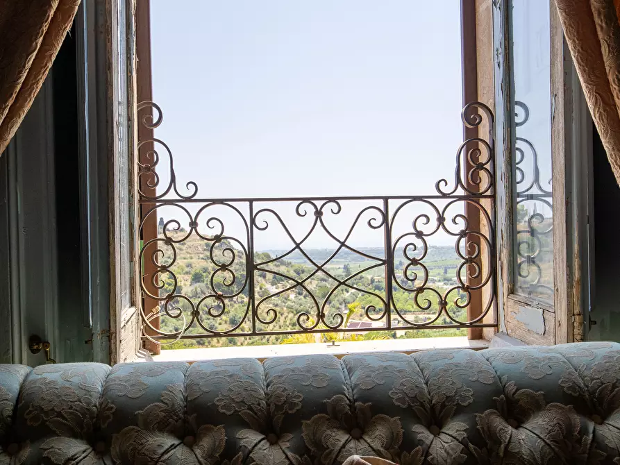 Immagine 17 di Villa in vendita  in Via pola 2 a Noto