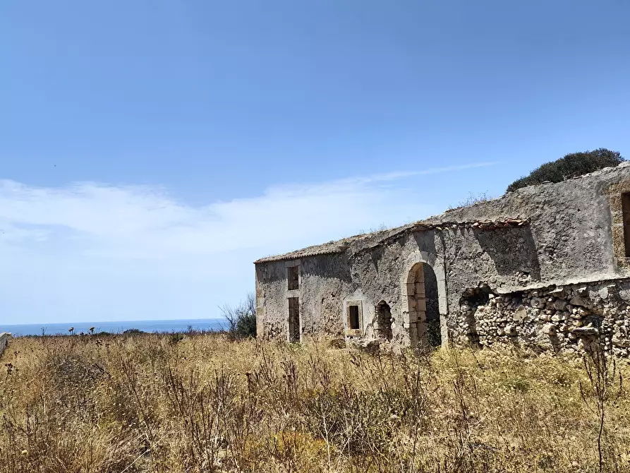 Immagine 16 di Terreno industriale in vendita  in Strada Capo Murro di Porco 234 a Siracusa