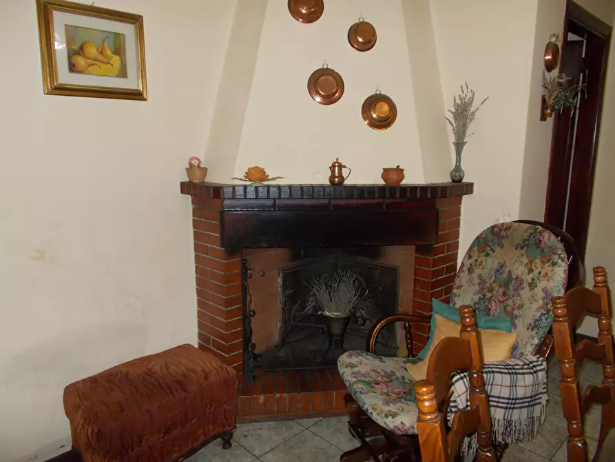 Immagine 4 di Villa in vendita  a Quarrata