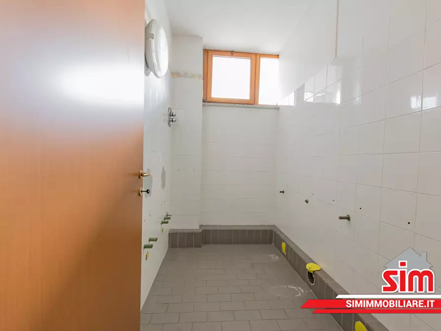 Immagine 4 di Ufficio in vendita  in Via Pellegrini s a Novara