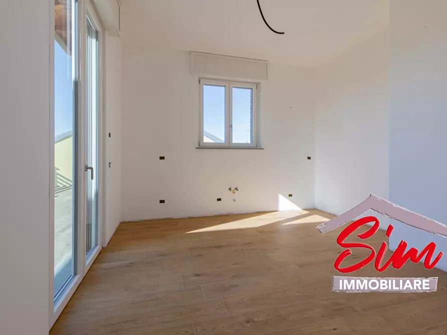 Immagine 19 di Villa in vendita  in Viale Roma sn a Casaleggio Novara