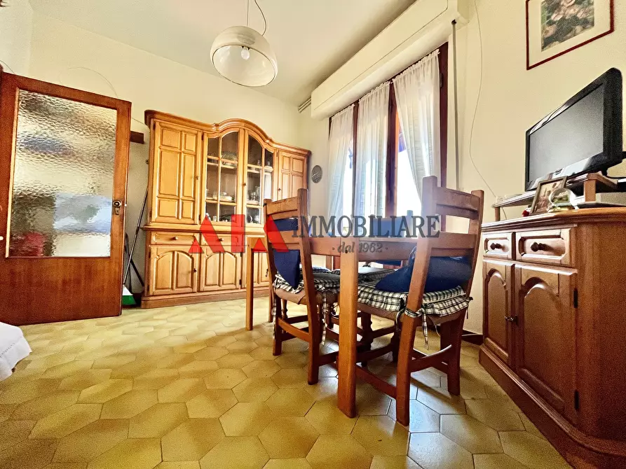 Immagine 11 di Pentalocale in vendita  in Via E. Toti a Pontedera