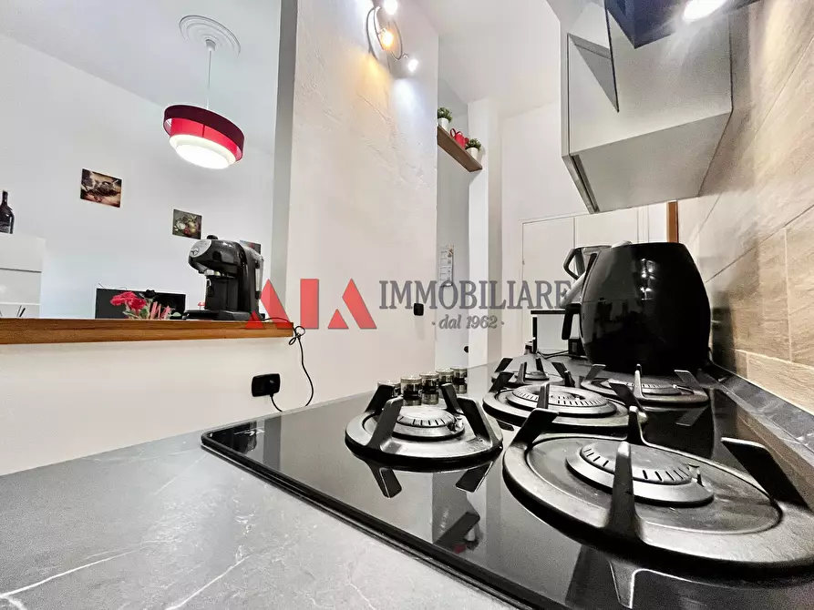 Immagine 13 di Pentalocale in vendita  in Via Indipendenza a Livorno