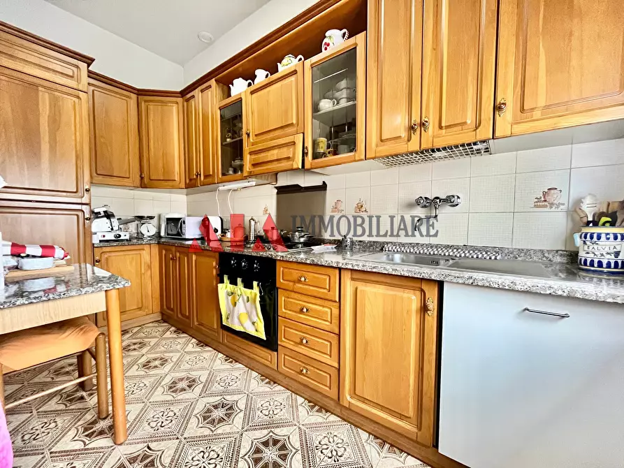 Immagine 7 di Villa in vendita  in Via Sarzanese Valdera a Buti