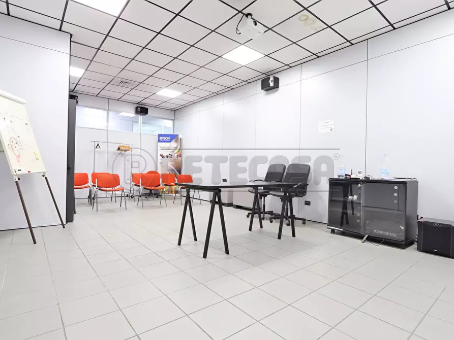 Immagine 25 di Ufficio in affitto  a Vicenza