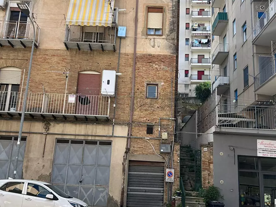 Immagine 3 di Bilocale in vendita  in via napoleone colajanni 48 a Caltanissetta