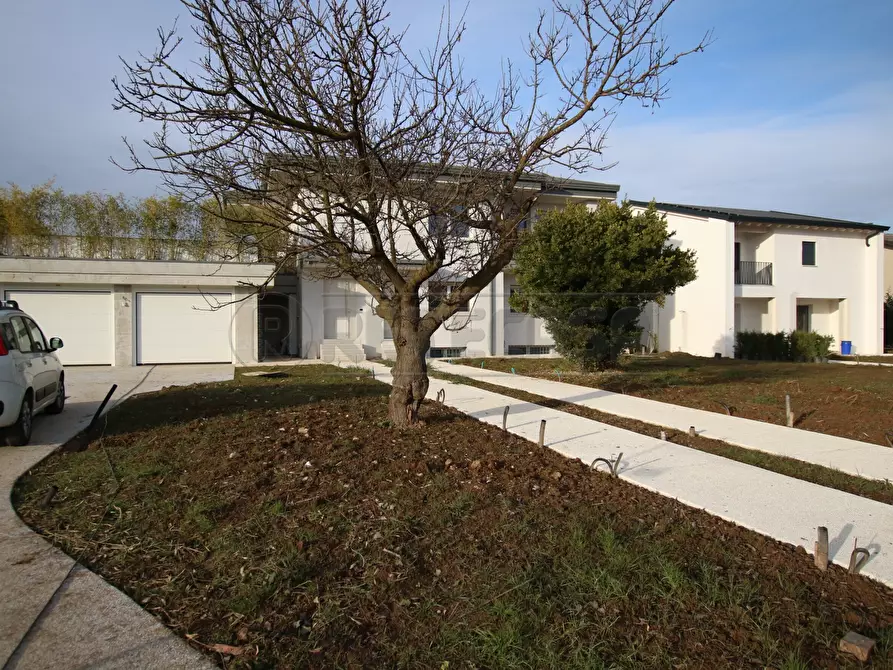 Immagine 56 di Porzione di casa in vendita  a Caldogno