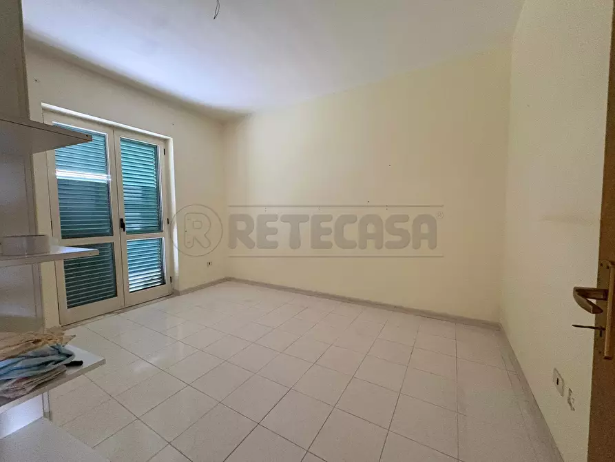Immagine 45 di Pentalocale in vendita  in Via de Sanctis a Marcianise