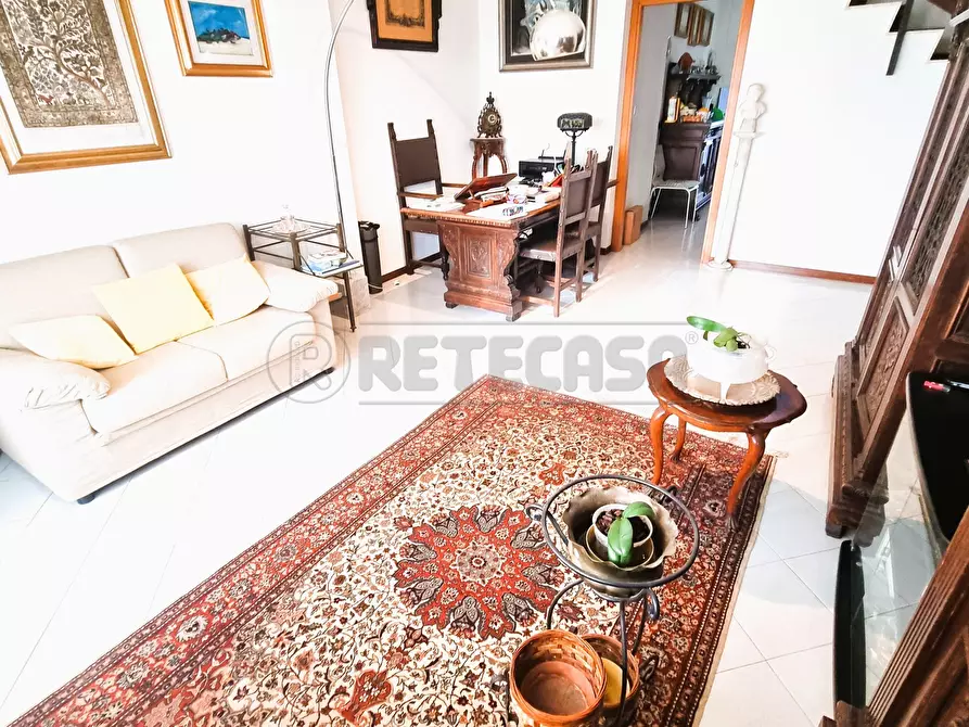 Immagine 9 di Appartamento in vendita  a Pescara