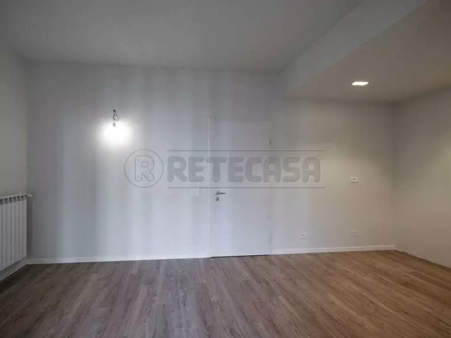 Immagine 4 di Appartamento in vendita  a Bergamo