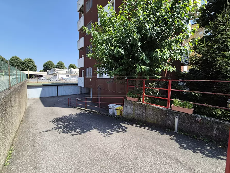 Immagine 8 di Garage in vendita  in Via Eridano a Cremona