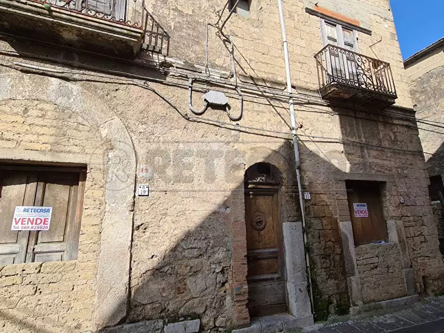 Immagine 7 di Casa indipendente in vendita  a Mercato San Severino