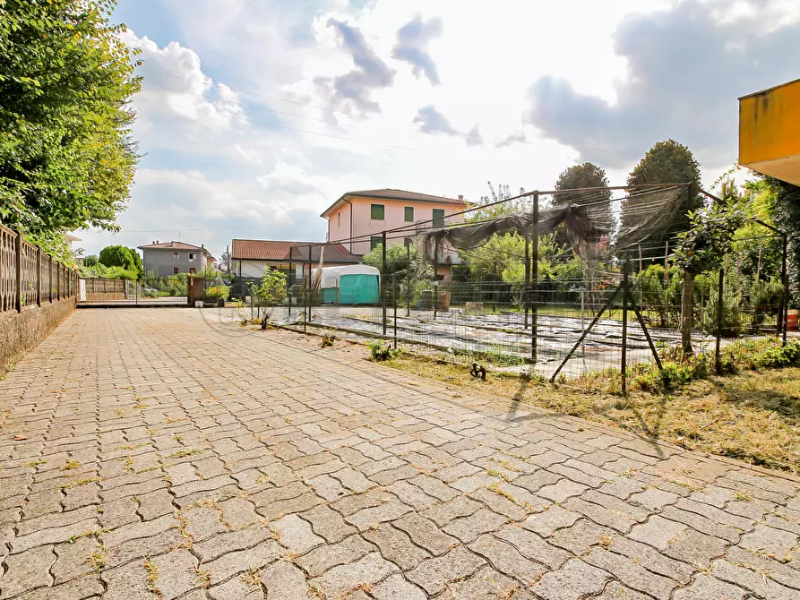 Immagine 22 di Appartamento in vendita  in Via Fornace 8 a Bressanvido