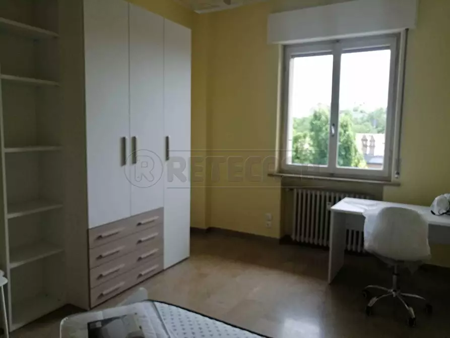 Immagine 3 di Stanza singola in affitto  in Via Montello a Cremona