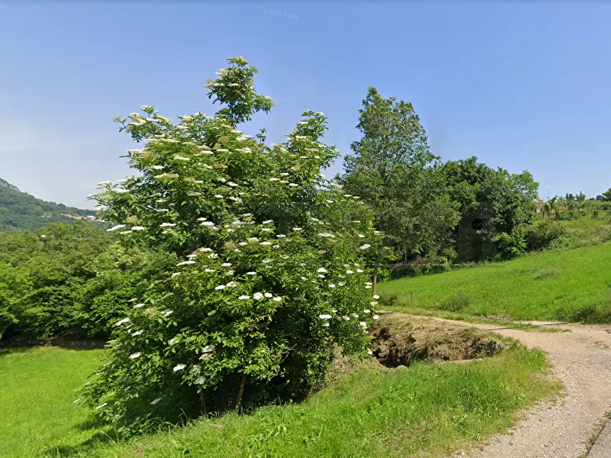 Immagine 2 di Terreno edificabile in vendita  in Via Caecchioli 66 a Cornedo Vicentino