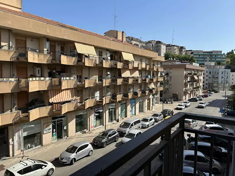 Immagine 15 di Quadrilocale in vendita  in via gabriele amico valenti 21 a Caltanissetta