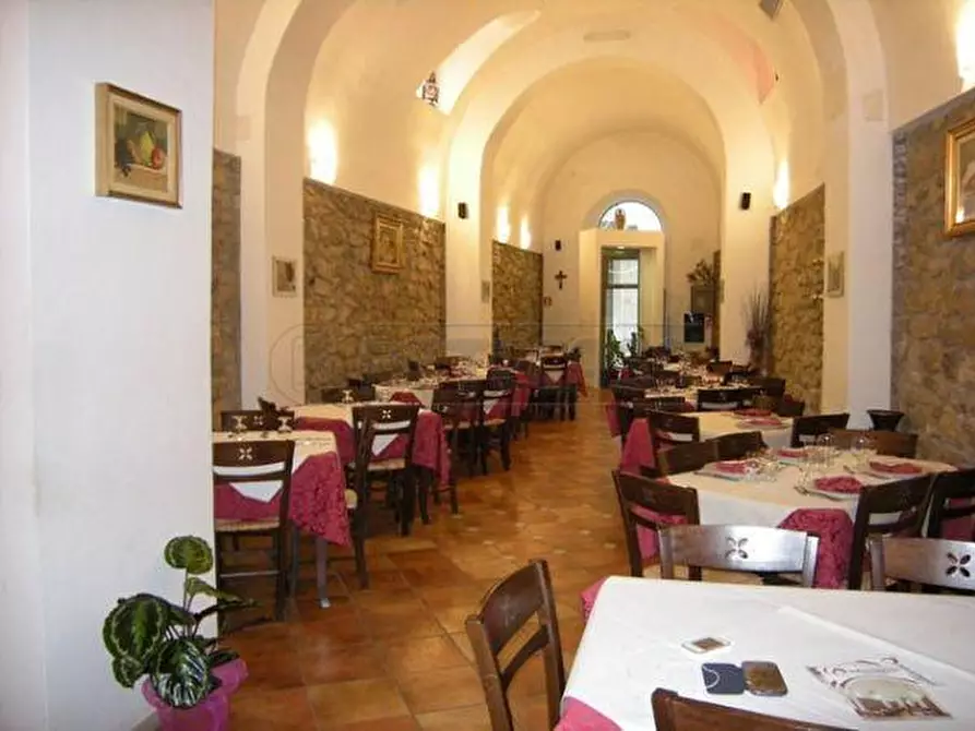 Immagine 6 di Locale commerciale in vendita  in via scovazzo 19 a Caltanissetta