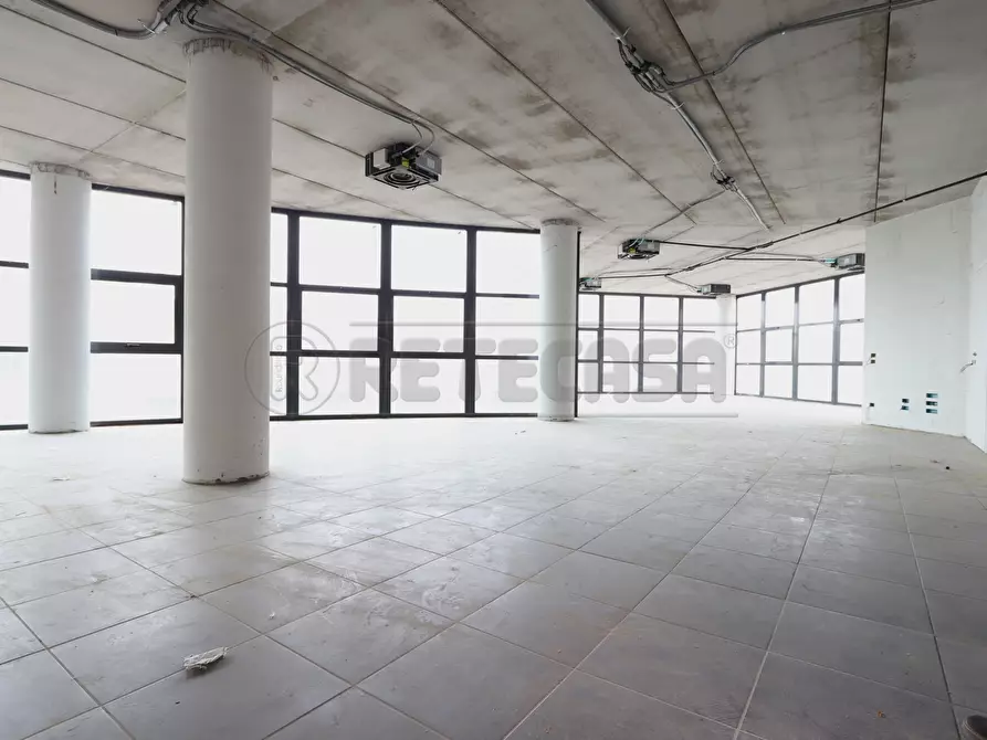 Immagine 39 di Ufficio in affitto  a Vicenza