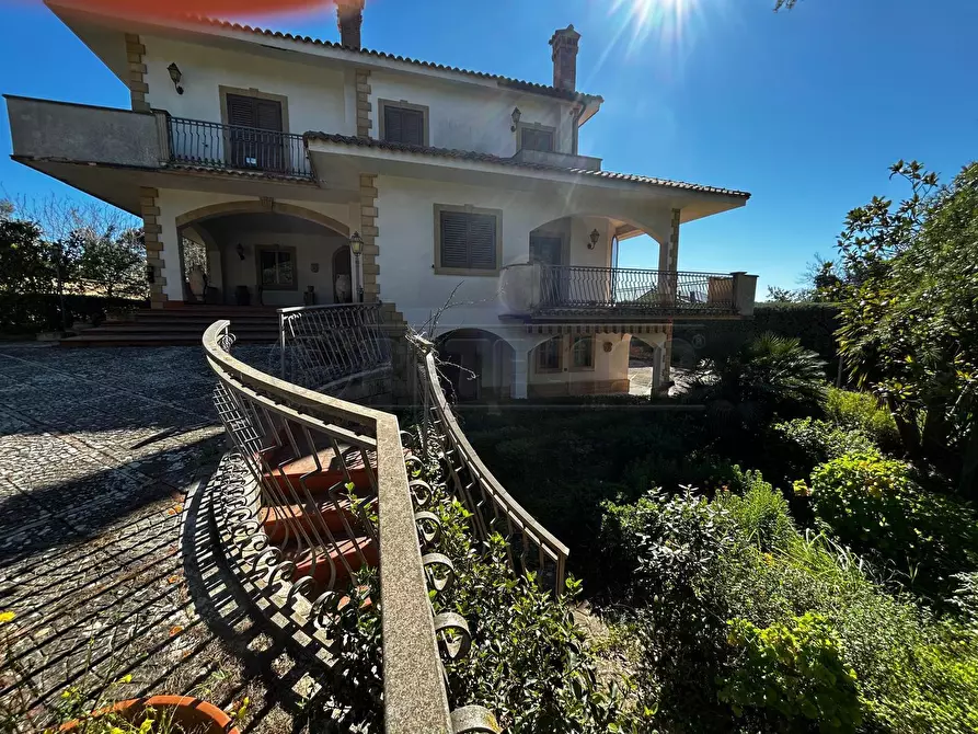 Immagine 4 di Villa in vendita  in Via Luigi Russo 36 a Caltanissetta