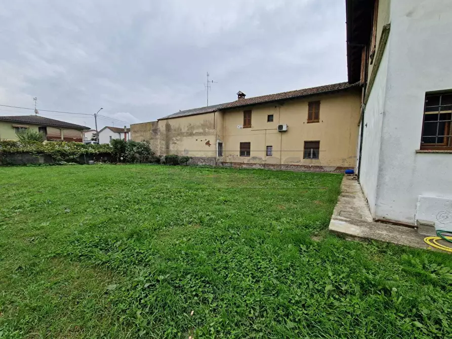Immagine 7 di Terreno industriale in vendita  in Viale Europa a Acquanegra Cremonese