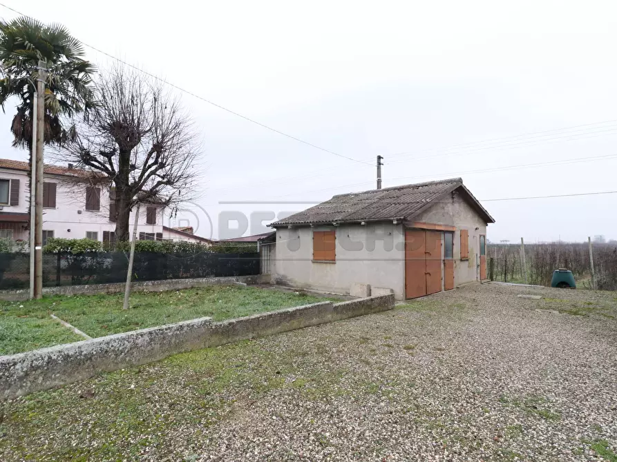 Immagine 3 di Villetta a schiera in vendita  a Bondeno