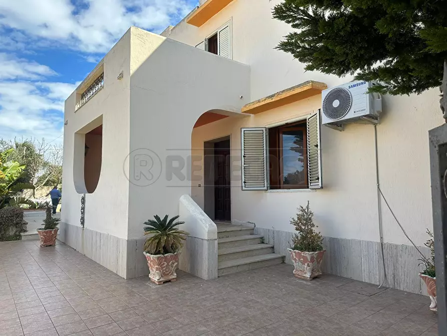 Immagine 2 di Villa in vendita  a Mazara Del Vallo