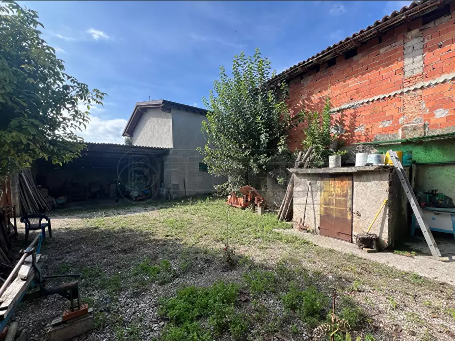 Immagine 4 di Rustico / casale in vendita  in Via Indipendenza a Puegnago Sul Garda