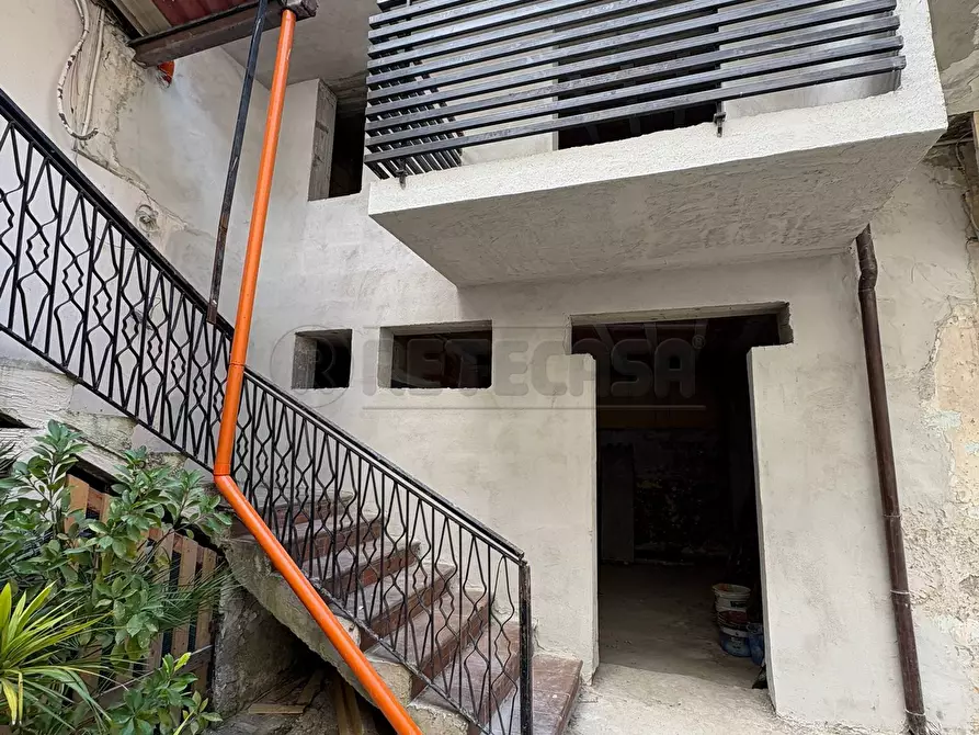 Immagine 26 di Casa semindipendente in vendita  in Via Cavour a Marcianise