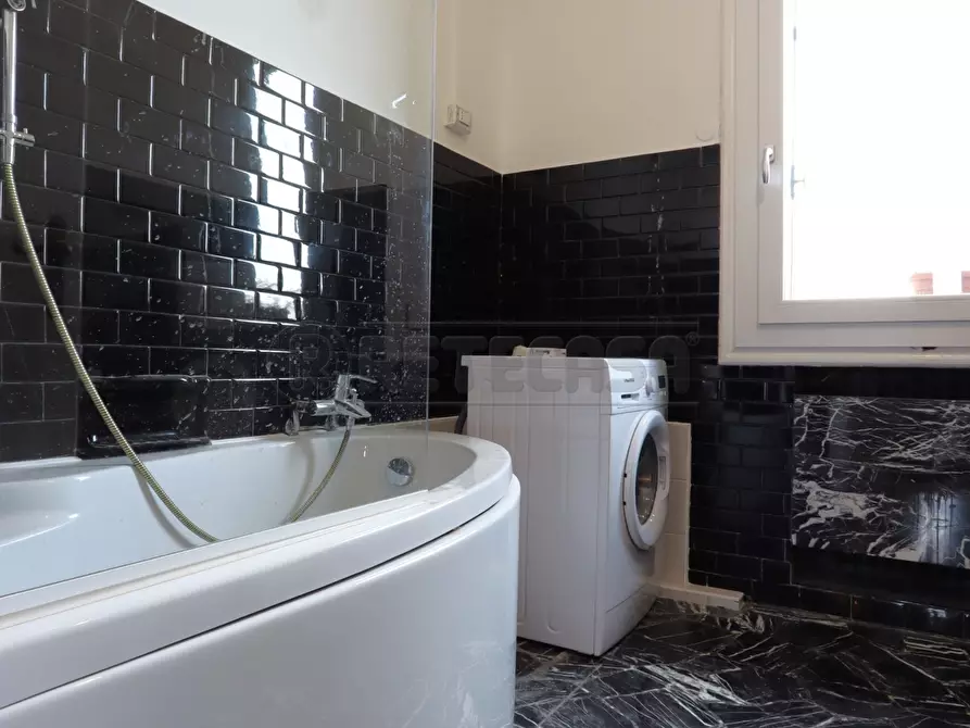 Immagine 26 di Stanza singola in affitto  in corso Padova a Vicenza