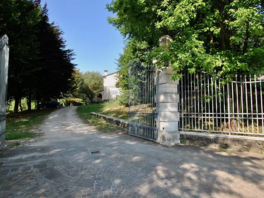 Immagine 10 di Villa in vendita  in Via Savegnago 1b a Cornedo Vicentino