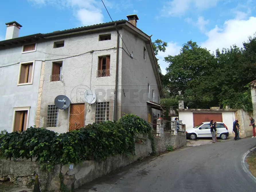 Immagine 1 di Porzione di casa in vendita  in VIA  ROMA 10 a Val Liona