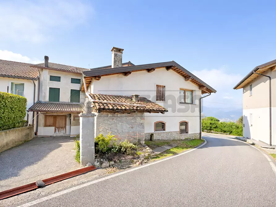 Immagine 2 di Casa semindipendente in vendita  in Via Dottor Domenico dal Lago 9 a Valdagno