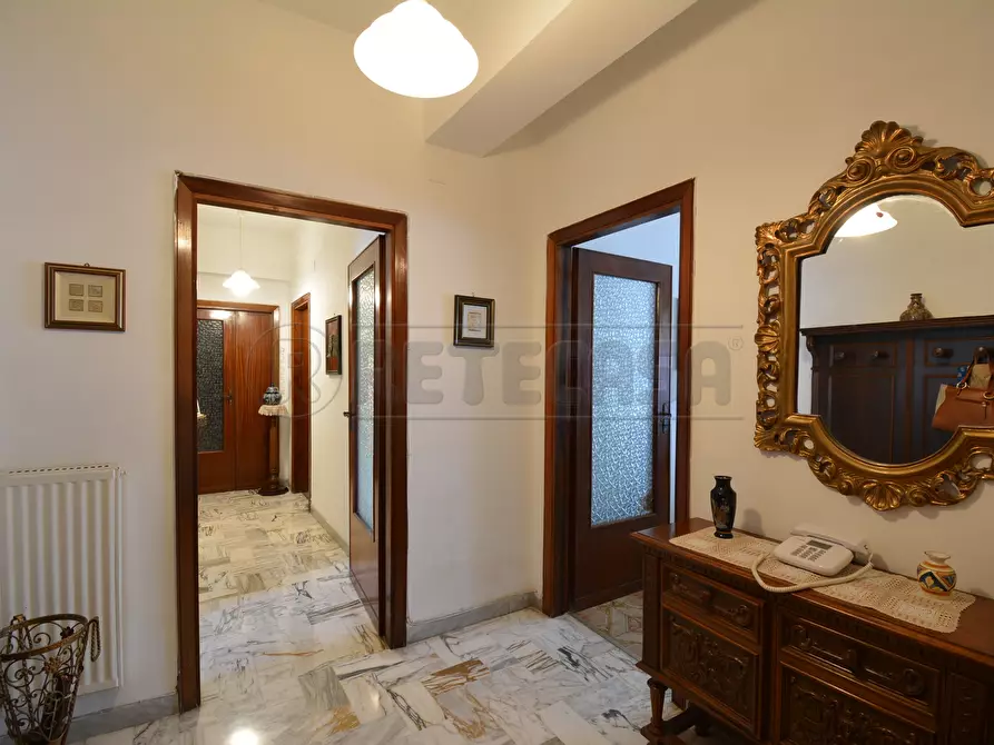 Immagine 4 di Quadrilocale in vendita  in Via Pietro Castelli 250 a Messina