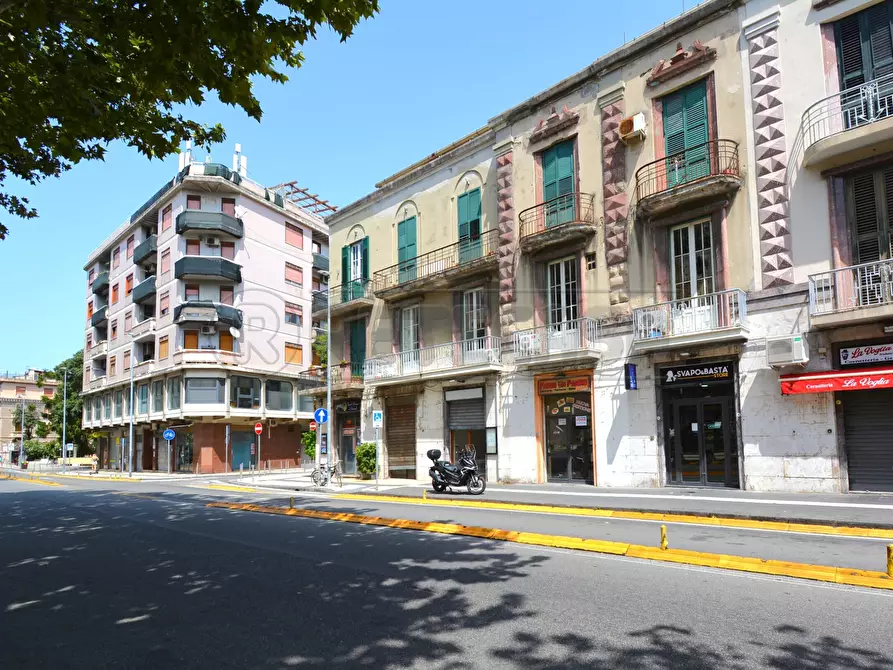 Immagine 1 di Locale commerciale in vendita  in Corso Cavour 164 a Messina