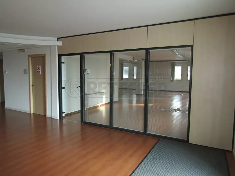 Immagine 1 di Attività artigianale in affitto  a Borgoricco