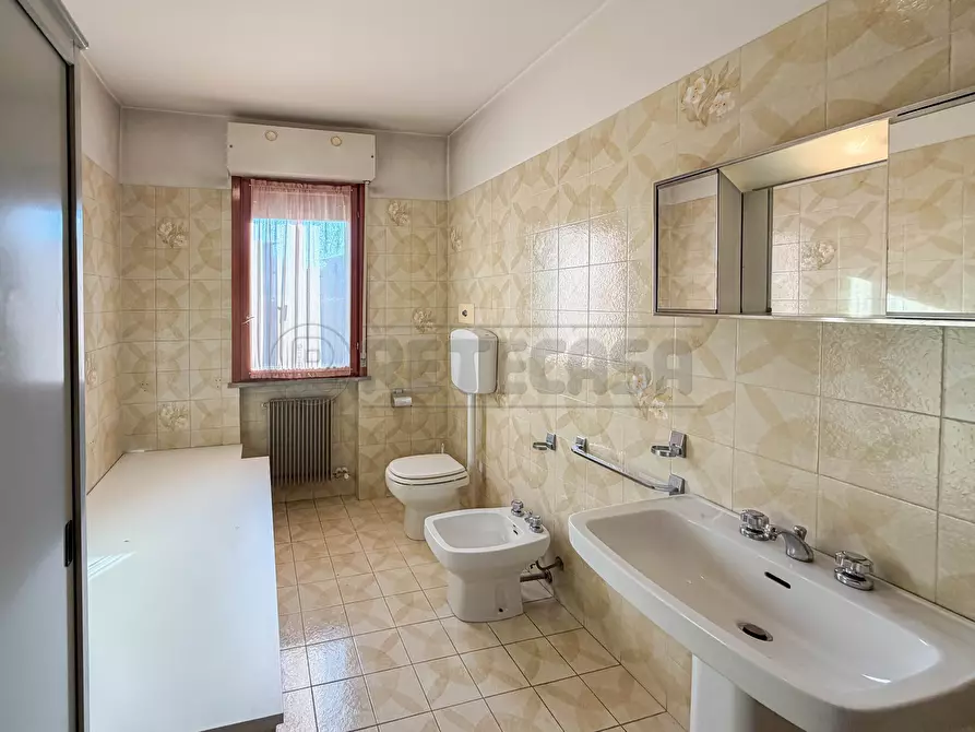 Immagine 41 di Trilocale in vendita  in Via Giacomo Puccini a Altavilla Vicentina
