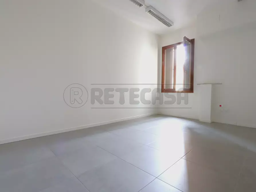 Immagine 10 di Ufficio in affitto  in Contra Giuseppe Garibaldi 55 a Vicenza
