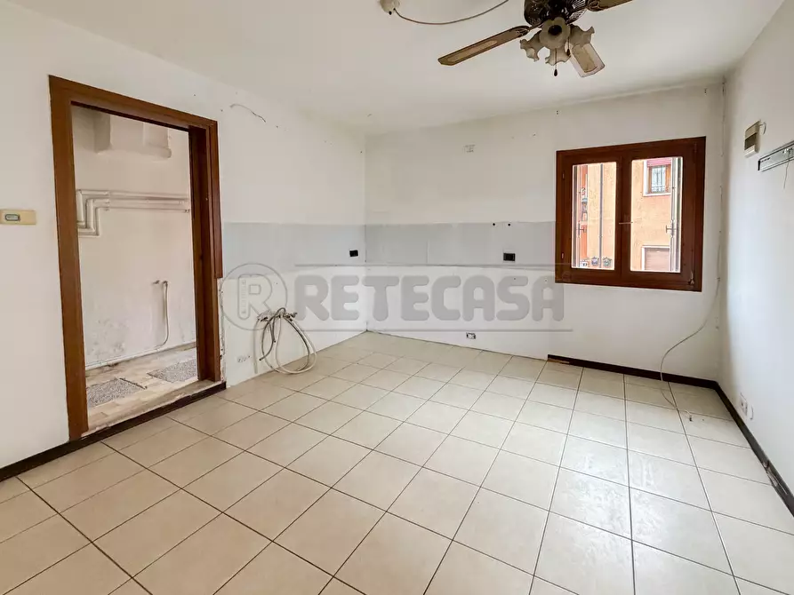 Immagine 10 di Rustico / casale in vendita  in Via Valle a Sovizzo