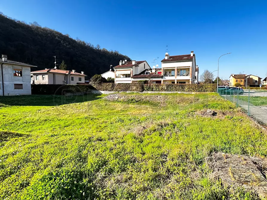 Immagine 16 di Porzione di casa in vendita  a Vicenza