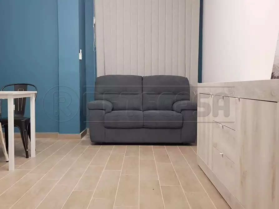 Immagine 5 di Bilocale in affitto  in Viale Carlo III a Caserta