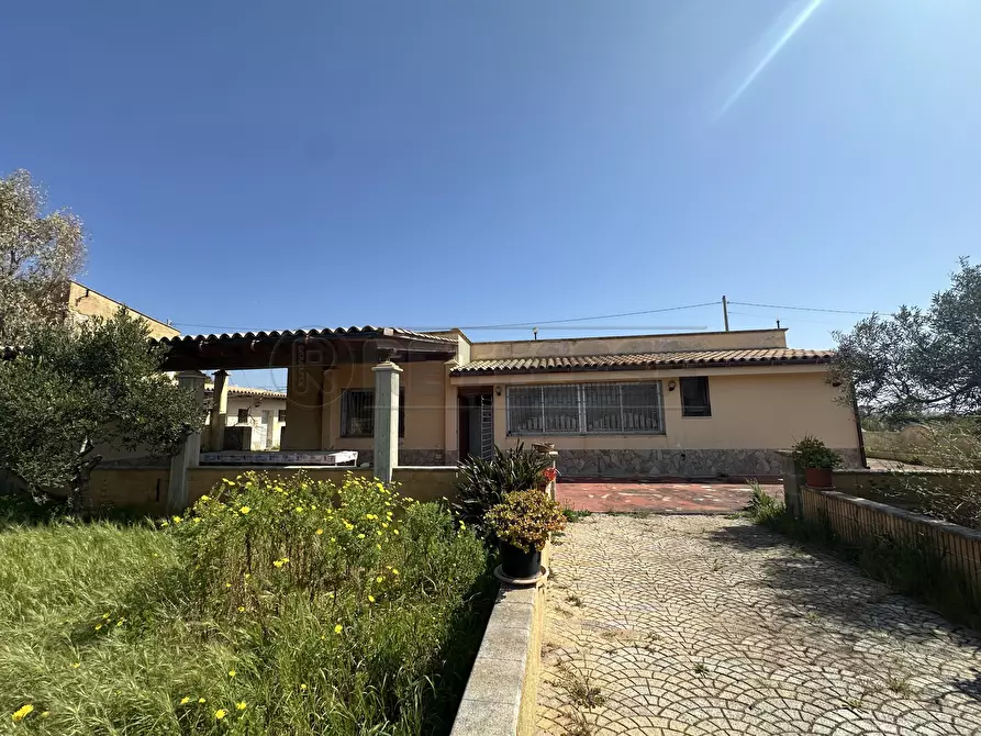 Immagine 11 di Villetta a schiera in vendita  a Campobello Di Mazara