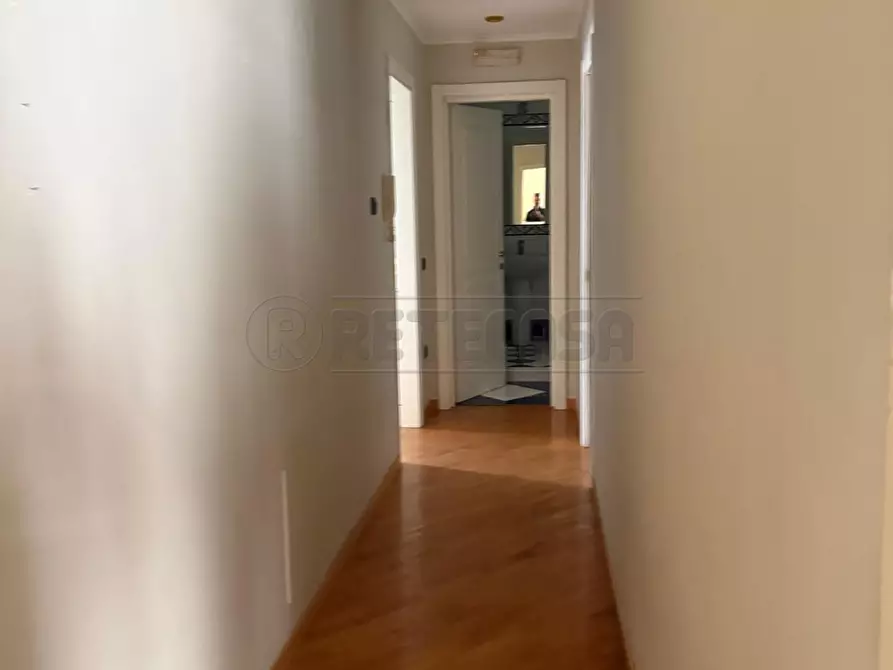 Immagine 16 di Pentalocale in affitto  in via renato de martino 16 a Salerno