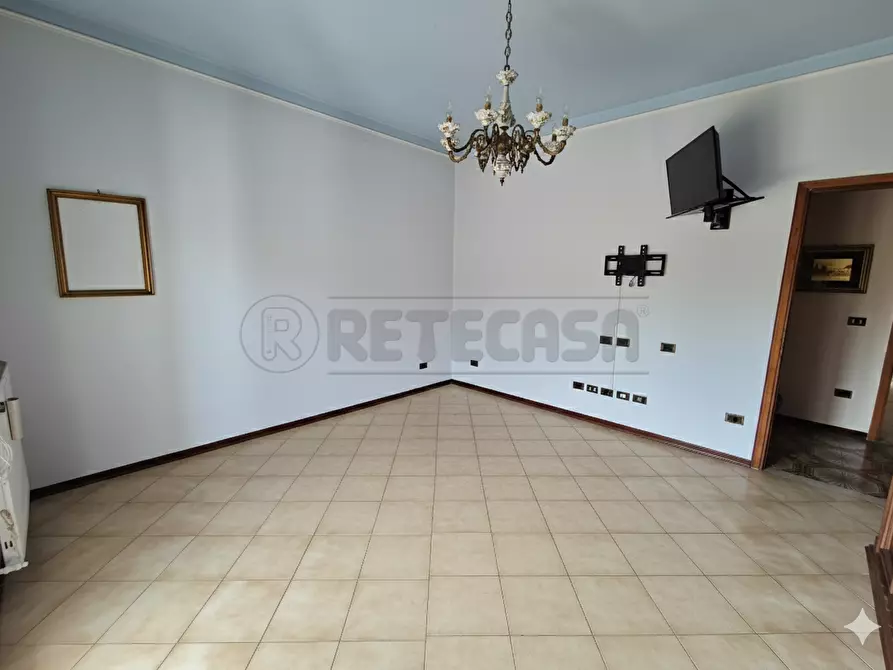 Immagine 9 di Quadrilocale in vendita  in Via Bergamo a Castelverde