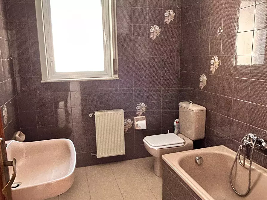 Immagine 4 di Pentalocale in vendita  in Via John F. Kennedy 37 a Caltanissetta
